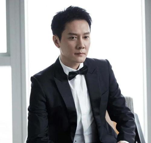 今日爆料娱乐八卦男星,爆料揭秘男星背后的秘密  第3张