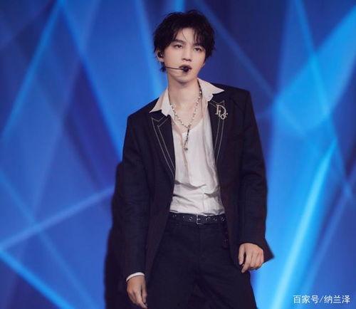 李飞爆料新人视频大全,新人视频大全精彩瞬间大放送  第3张